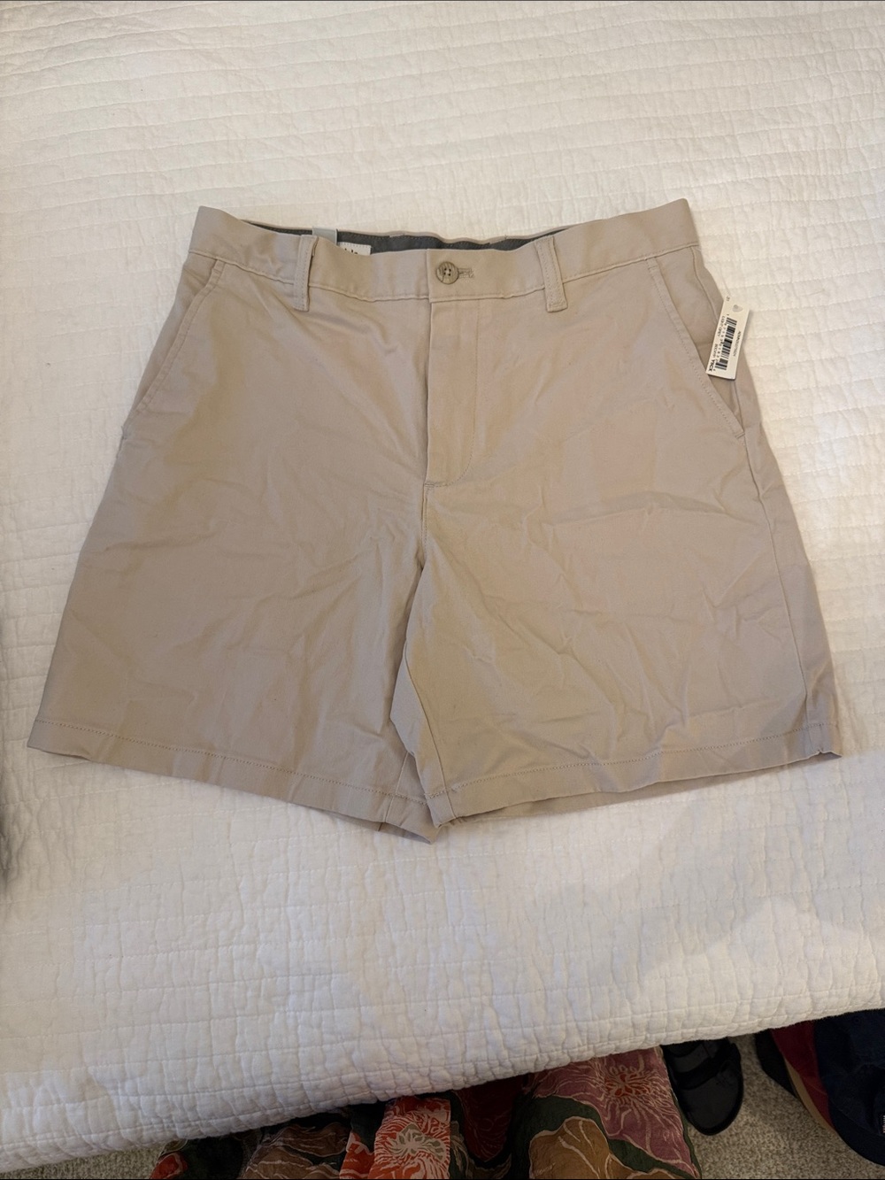 NWT Amazon Essentials Men's Khaki Shorts